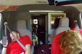 Ambulancepersoneel in Chicago is blijkbaar wel wat gewend