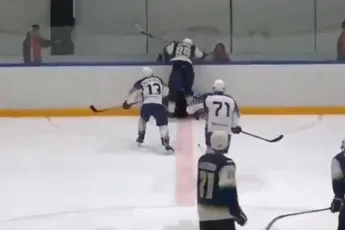 Scheidsrechter had een zware middag door agressieve amateur spelers