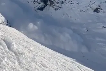 Beelden van grote lawine in Oostenrijkse Lech