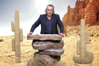 Marcel van Roosmalen sloopt NOS-sportverslaggever Joep Schreuder