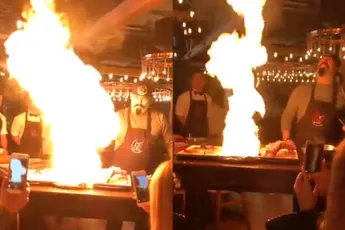 Chef geeft even een heel indrukwekkend showtje weg