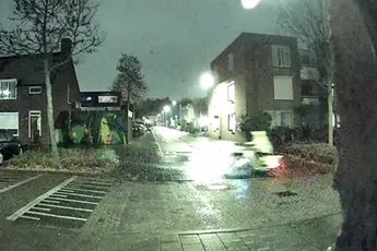 Maaltijdbezorgers in Tilburg opgelet: Het is glad buiten