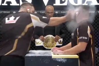 Slap-off kampioen Sorin Comsa had best een opgezwollen kop na toernooitje