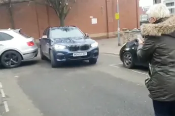 Autodieven in Londen stelen Bentley en BMW X5 op klaarlichte dag