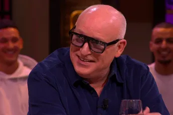 René van der Gijp praat na over moeilijke poes-mevrouw bij Jinek