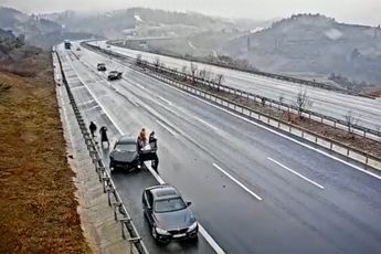 Beelden van ongeluk in Turkije gaan op social media rond als ongeluk met Porsches