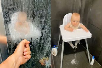 De lifehack voor luie moeders en vaders om baby te douchen