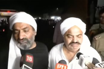 Voormalig Indiaas politicus en broer tijdens live interview op televisie doodgeschoten