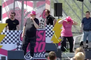 Het optreden van Zanger Rinus op Crisis Cross festival is meer dan 'Episch'