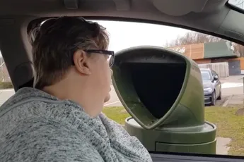 Bestellen bij bestelpaal van Maccie is net te hoog gegrepen voor Limburgse vrouw