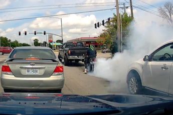 Burn-out met motor bij verkeerslicht bleek toch niet zo'n goed idee