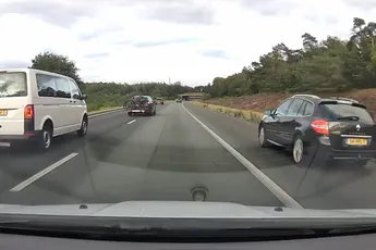 Inhalen op vluchtstrook van de A1 kan gewoon