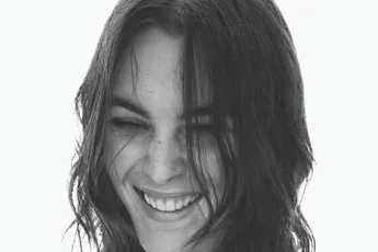 Leonardo DiCaprio (48) schijnt het te doen met Vittoria Ceretti (25)