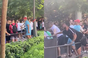 Gezellig matten in wachtrij voor hoogste en snelste achtbaan van Europa in PortAventura World