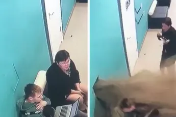 Ranzige verrassing voor leerkracht en leerling tijdens bespreking op de gang