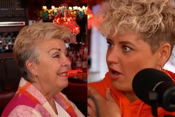 Aan de bar met Tante Coor, die heeft altijd een doosje "blauwe pillen" klaarliggen