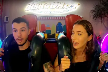 Man heeft echt spijt dat hij door vriendinnetje overgehaald is voor ritje in Slingshot