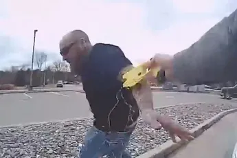 Arrestatie succesvol na taser, pick-up truck en kogel