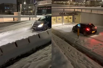 Hek parkeergarage in Sittard volledig kansloos als auto aan komt glijden