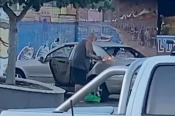 Aussie maakte van zijn Mercedes een cabrio