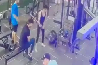 Held zonder cape zorgt ervoor dat er die dag geen ijzer gekopt ging worden