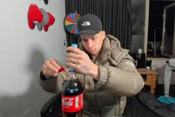 Nederlandse 'IShowSpeed' wannabe 'Buurtwacht' gelooft niet in reactie Coca Cola en Mentos