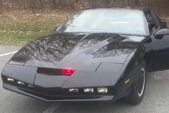 80’s icoon KITT uit Knight Rider is alleen maar cooler aan het worden