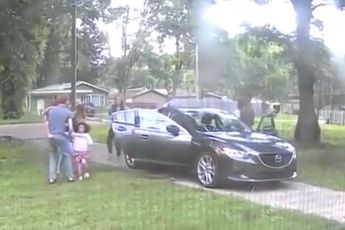 Familie geterroriseerd door carjackers die auto met kinderen wilde meenemen