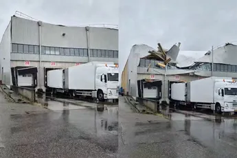 Video dak distributiecentrum in Veghel stort deels in