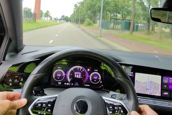 Straatracer Mister Muis 911 laat zien dat je makkelijk met 143 km/u door Roosendaal kunt rijden