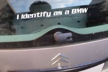 Citroën C3 identificeert zich als een BMW M3