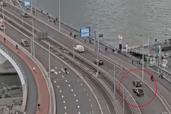 Bizar ongeluk Rotterdamse Erasmusbrug: iemand waarschijnlijk verkeerd pedaal ingedrukt