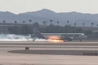 Vlammen uit het landingsgestel tijdens harde landing van Frontier Airlines Airbus A321