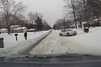 14-jarige knul had gestolen auto niet onder controle tijdens achtervolging