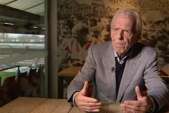 Voetbaltrainer Leo Beenhakker op 82-jarige leeftijd overleden