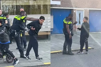 Politie stuurt jongen weg bij eigen flat: ‘Ik woon hier!’