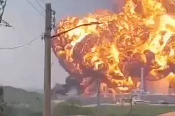 Mega-explosie in Mexico: dieselfabriek vliegt in de fik met alle gevolgen van dien