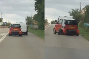 Smart verliest op Franse snelweg zo z’n melkwielen