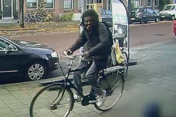 Dordrecht dingen: Klein, vrolijk overvallertje deed een poging tot roof bij Aldi