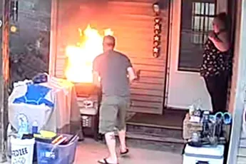 En dit is dus waarom je af en toe je BBQ even schoon moet maken