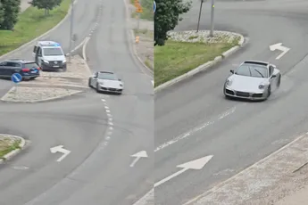 Porsche gaat op topsnelheid, maar wel gevolgd door de politie in Helsinki