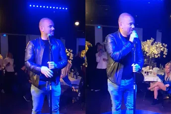 Wesley Sneijder is vanaf nu 'Wesley Strijder' en kan aardig moppie Algerijns zingen