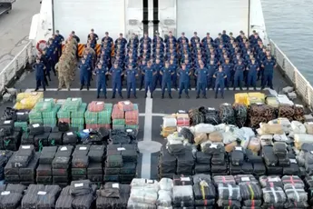 Nieuwe highscore: US Coast Guard “vangt” 34 ton coke en wiet in haven Florida