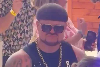 Voor de trend alweer voorbij is:  wie is de “Ibiza Final Boss”