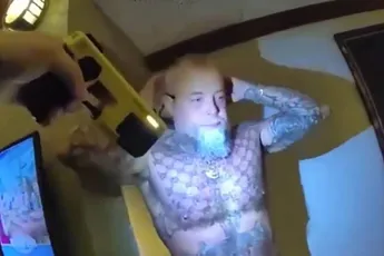 Powerball-winnaar van 167 miljoen dollar krijgt taser na schoppen Florida-agent in hotelbar