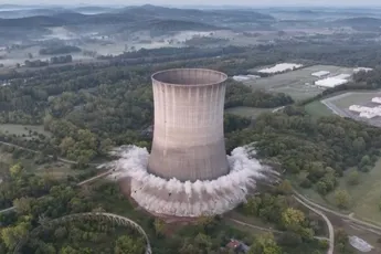 Amerikaanse kerncentrale die nooit stroom leverde, kreeg een explosief einde