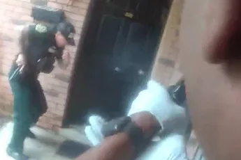 Man belt 911 om inbrekers te melden, wordt per ongeluk neergeschoten door politie