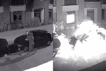 Bijna dagelijkse kost in Rotterdam: auto wordt eventjes in de fik gezet