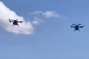 Twee “vliegende auto’s” klappen op elkaar tijdens oefenvlucht in China