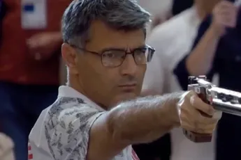 Olympische Spelen 2024-cultheld Yusuf Dikeç pakt goud zonder hulpmiddelen